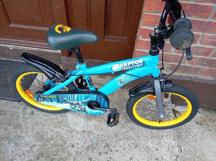 boys 16" Wheel bike. Never used
