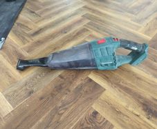 hand held vacuum cleaner