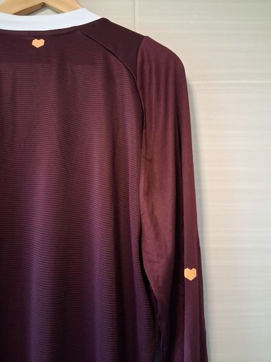 Heart Of Midlothian Jersey. Official Umbro Hearts Jersey. Long Sleeved.  Collect In Dublin Or Receive Via Post.