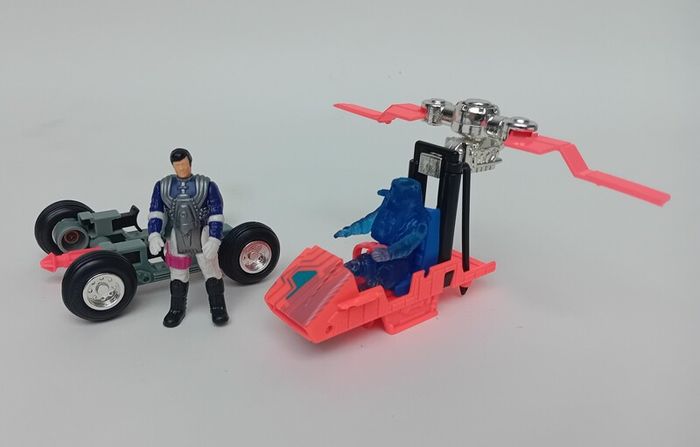Kenner M.A.S.K. Dynamo Vehicle & Bruce Sato