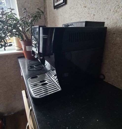 De Longhi Magnifica Start Bean-to-Cup Coffee Machine