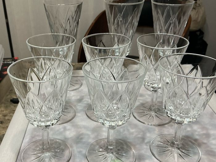 Glasses assorted cut glass