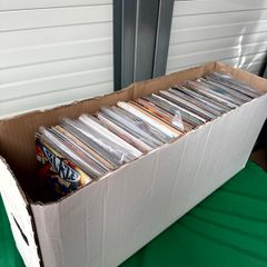 Marvel & DC Long Comic Box w 300 comics for Sale