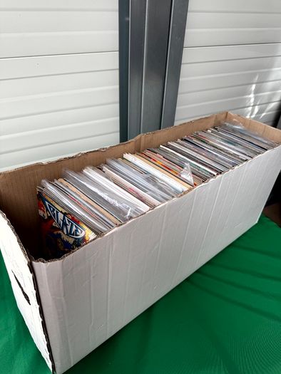 Marvel & DC Long Comic Box w 300 comics for Sale