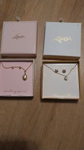 Bnwt loving jewellery sets 5euro each