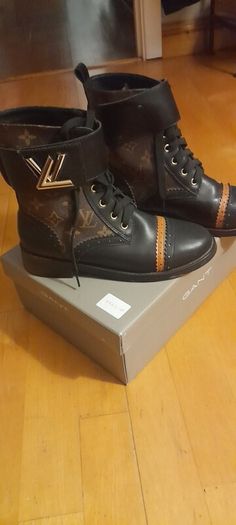 womans boots