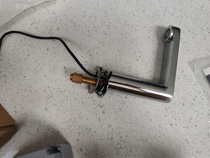 Noken Porcelenosa Tono Tap With sensor