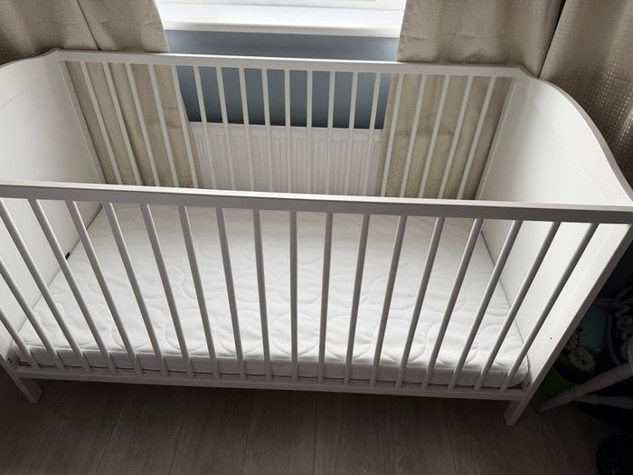 Smagora Ikea cot / toddler bed