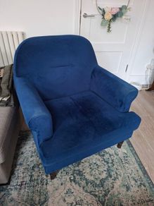 Blue single armchair (read measurements)