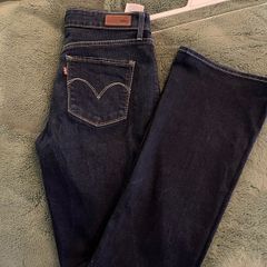 NEW Levis Demi Curve Classic Rise Boot Cut - W29 L34