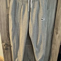 Mens Nike Bottoms - Medium