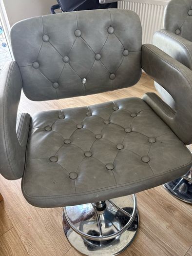 bar stool