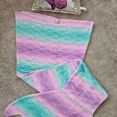 Mermaid blanket & Unicorn cushion