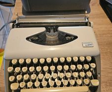 tippa adler typewriter