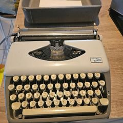tippa adler typewriter