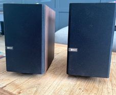 2 x KEF Q100 Speakers