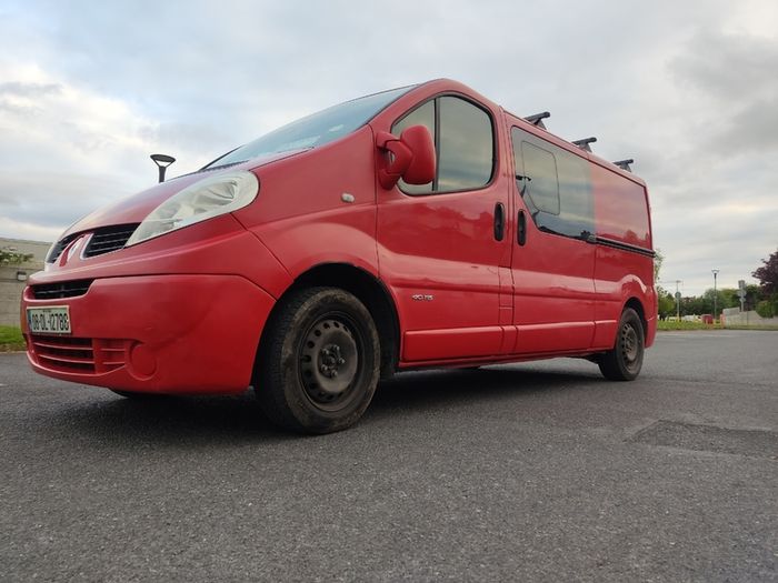 Renault traffic  beautiful Crewcab