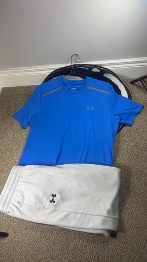 Under Armour 2 Piece Tech Set