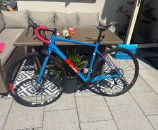 Cube Attain Race - 53cm
