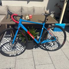 Cube Attain Race - 53cm