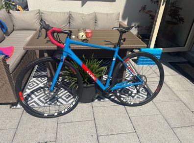 Cube Attain Race - 53cm