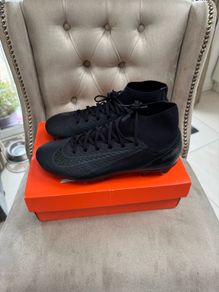 Nike Boots brand new