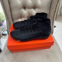 Nike Boots brand new