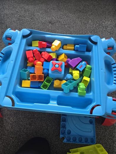 mega blocks table and bag of blocks