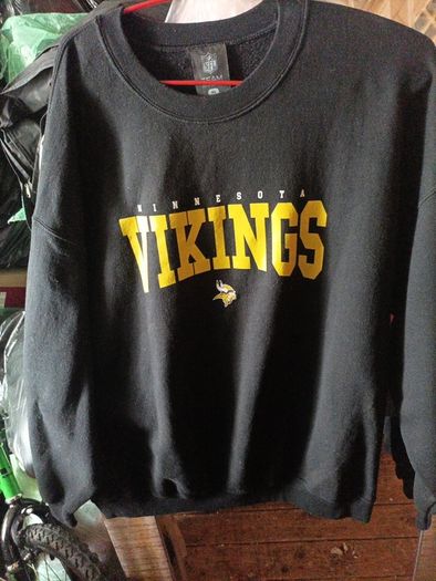 mens sweatshirt