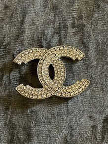 Brooche