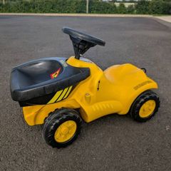 Kids dumper ride on
