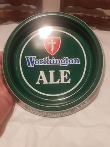 wortington ale metal ashtray ,collectors item, very good condition,  price includes post to anywhere in ireland thank you, hard to come by  ,in that condition..