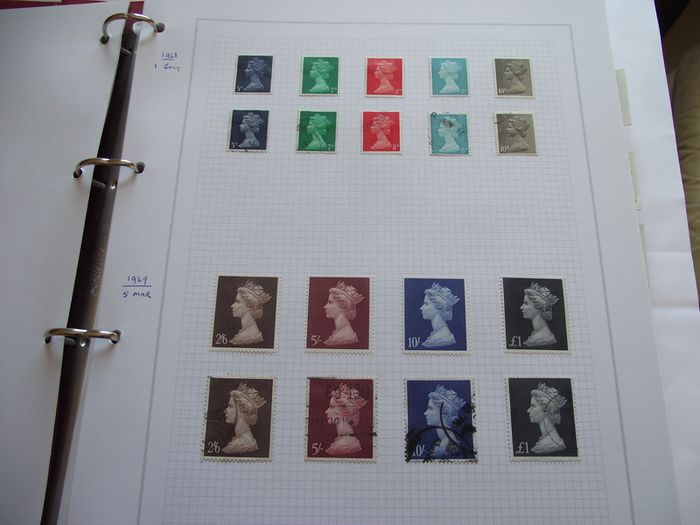 A valuable comprehensive collection of Elizabeth II stamps, hinged in the album (1952-2000)