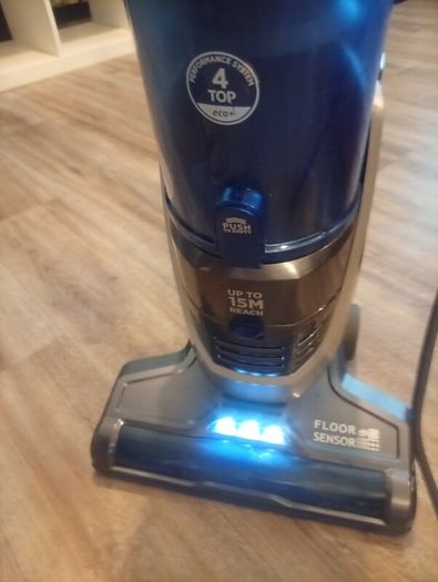 Hoover upright vacuum