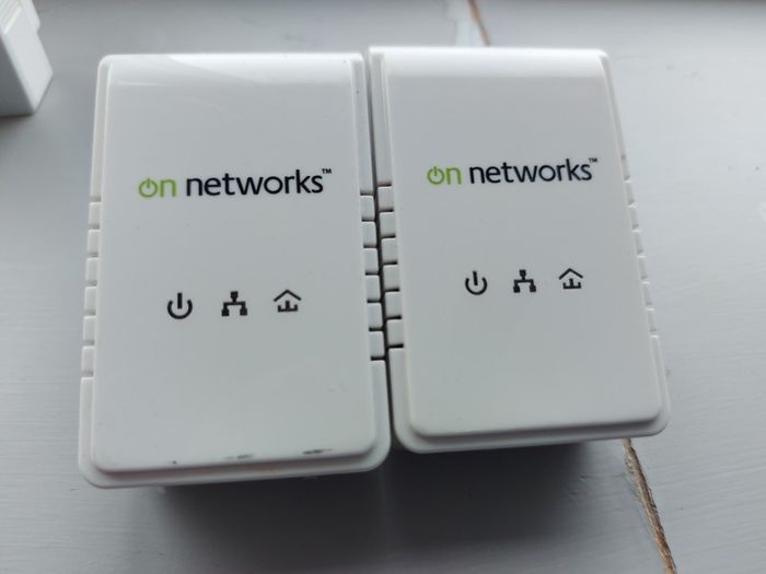 WiFi extenders