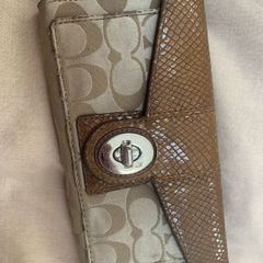 Coach wallet