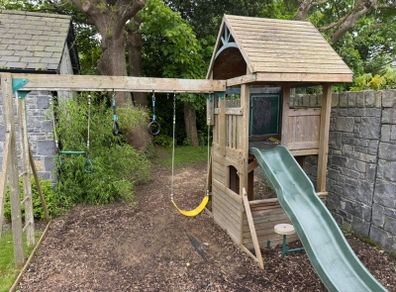 Play/Tree House