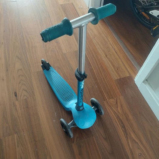 Mini Micro three-wheeled scooter - blue