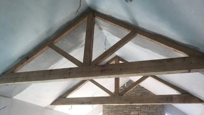 Roof trusses / king post truss