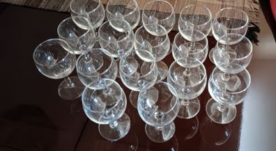 17 Wine Glasses