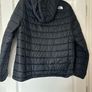 Woman's North face jacket XL Image 3