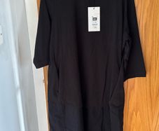 New Carolyn Donnelly Dress