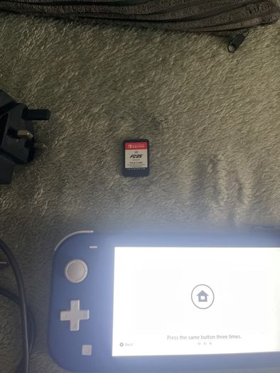 Nintendo switch lite blue