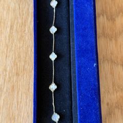 Clover MOP bracelet