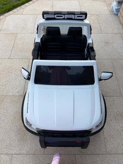 motorised car