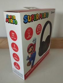 Super Mario LED LightUp Wireless Headphones  Brand New
