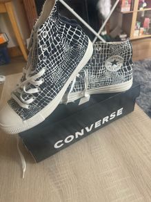 BNIB Converse AllStar limited edition hi tops Ctas in black& white size UK8 EU41,5 26.5 cm Postage included
