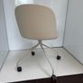 White office chair Image 2