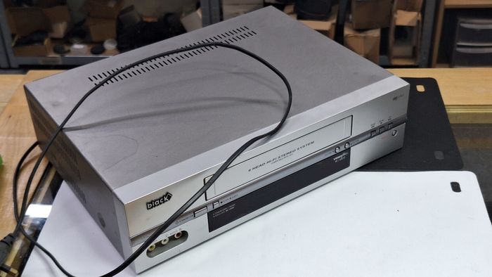 Black Diamont 6 Head Hi-Fi Stereo System VHS Tape Player