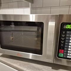 Valera VMC1000 Commercial Microwave Oven
